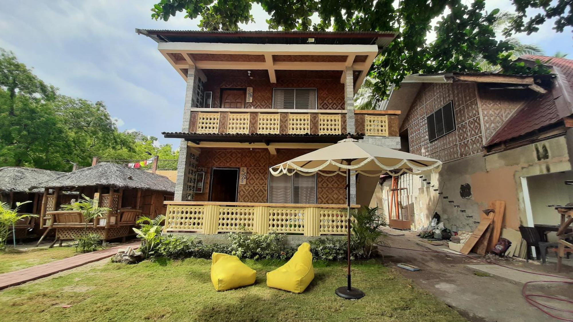 On Board Panglao Beach Hostel & Resort Dao  Eksteriør bilde