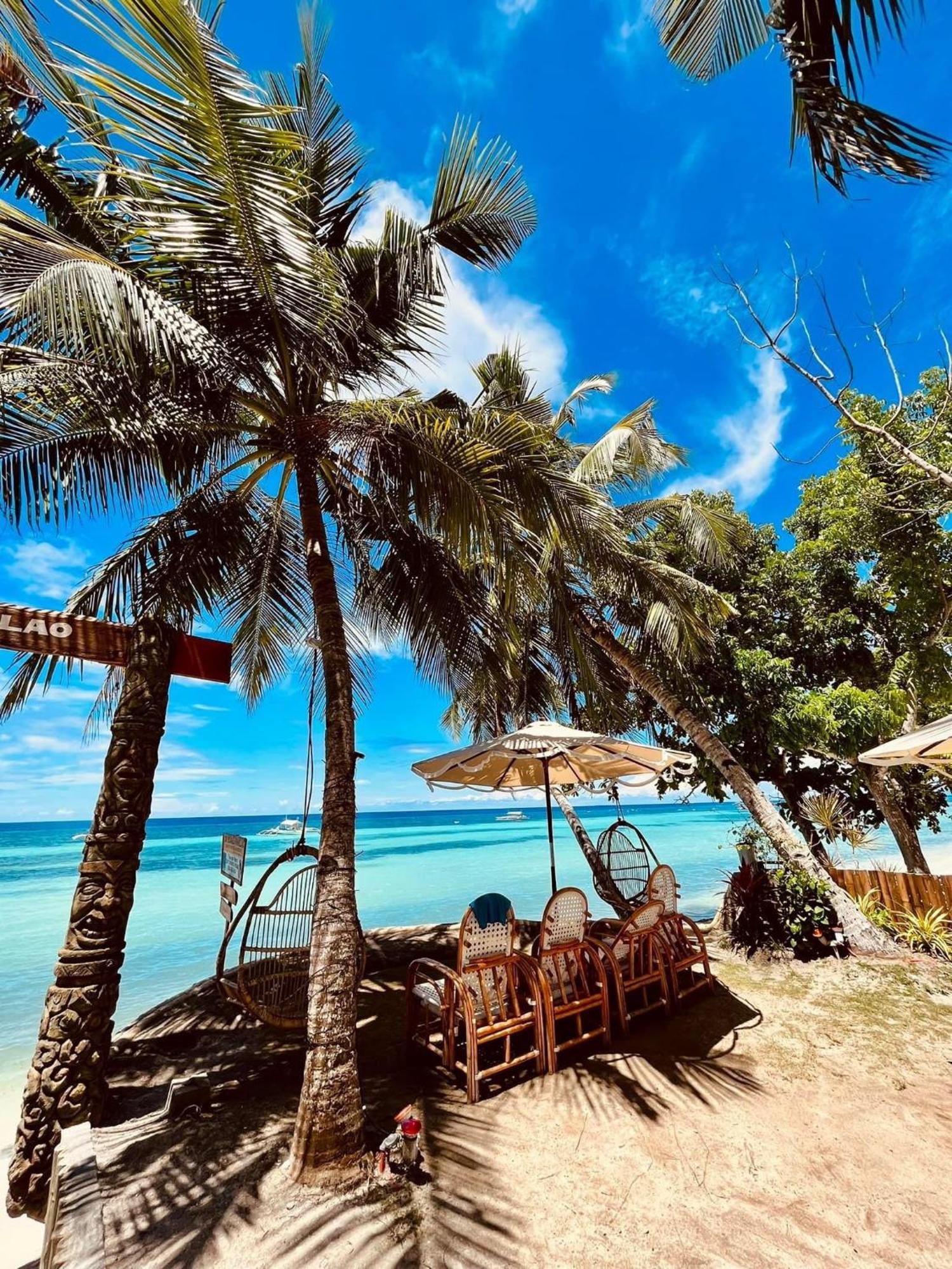 On Board Panglao Beach Hostel & Resort Dao  Eksteriør bilde